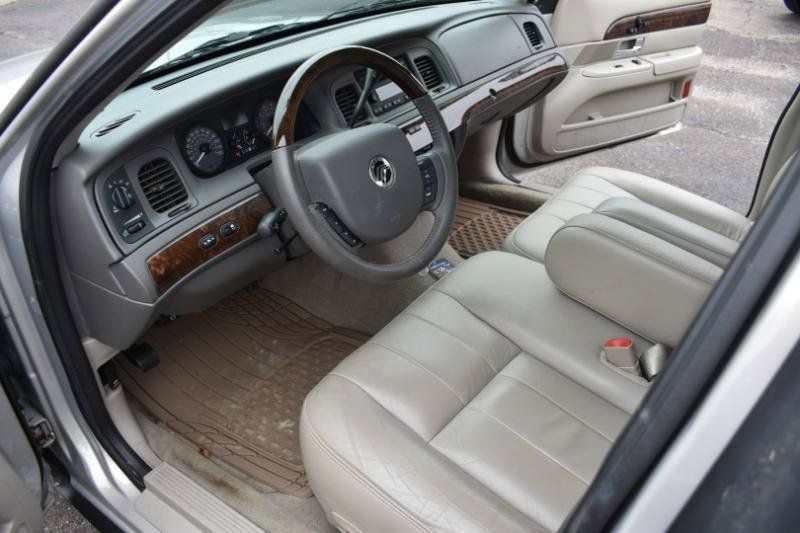 Used 2010 Mercury Grand Marquis LS RWD image 21