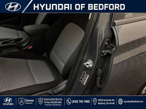 Used 2023 Hyundai Kona SE AWD/4WD image 13