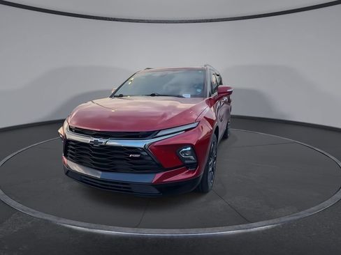 Used 2023 Chevrolet Blazer RS w/ Enhanced Convenience Package FWD image 7
