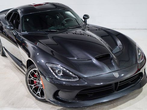 Used 2015 Dodge Viper w/ Quick Order Package 22J GT RWD image 25