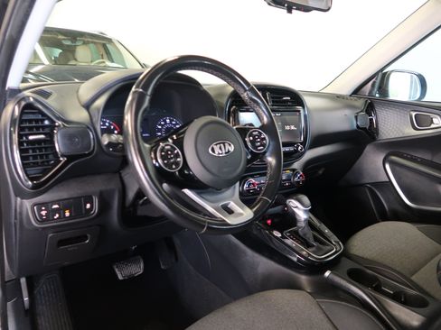 Used 2020 Kia Soul EX FWD image 13