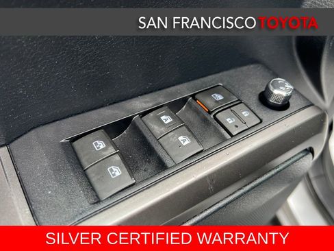 Used 2016 Toyota Tacoma TRD Sport image 34