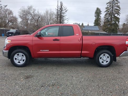 Used 2015 Toyota Tundra SR5 w/ SR5 Upgrade Package image 9