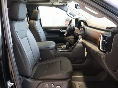New 2025 GMC Sierra 1500 Denali w/ Denali Reserve Package image 44