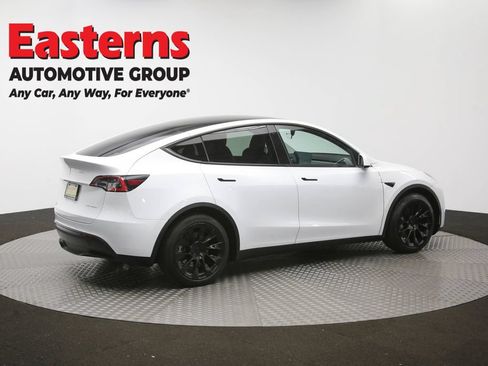 Used 2021 Tesla Model Y Long Range AWD/4WD image 37