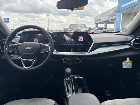 New 2026 Chevrolet Trax LT w/ Driver Confidence Package FWD image 15