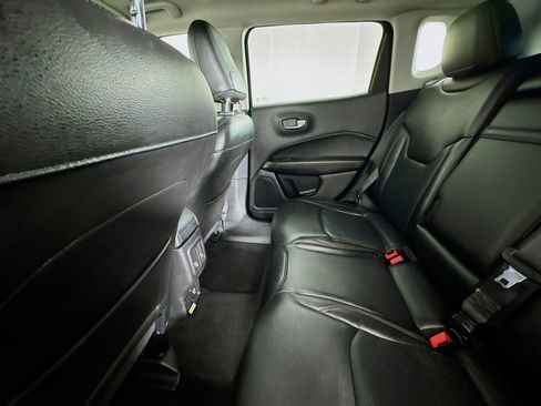 Used 2018 Jeep Compass Limited image 24