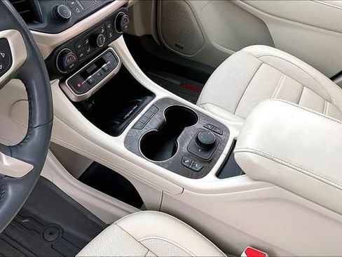 Used 2020 GMC Acadia Denali w/ Trailering Package image 17