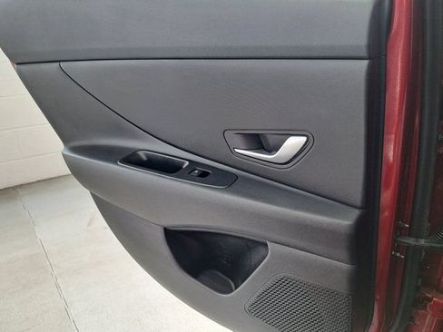 Used 2024 Hyundai Elantra SEL FWD image 28