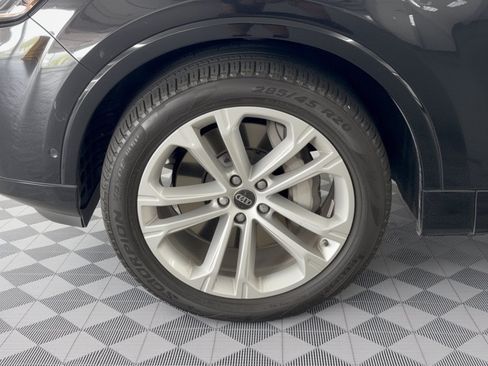 Used 2025 Audi Q7 3.0T Premium Plus AWD/4WD image 13