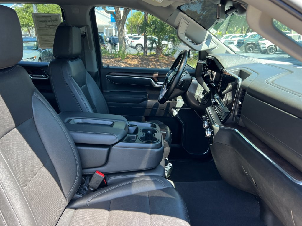 Used 2025 GMC Sierra 1500 SLT AWD/4WD image 23