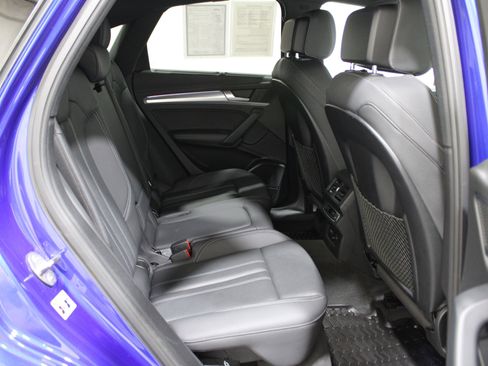 Used 2021 Audi Q5 Prestige w/ Prestige Package image 28