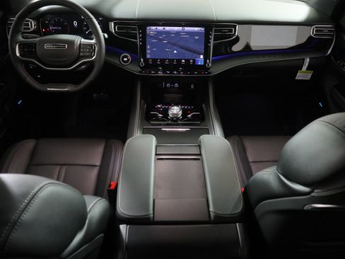 New 2026 Jeep Grand Wagoneer Summit AWD/4WD image 16