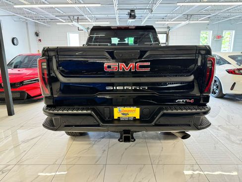 Used 2024 GMC Sierra 2500 AT4 w/ Snow Plow Prep/Camper Package AWD/4WD image 6