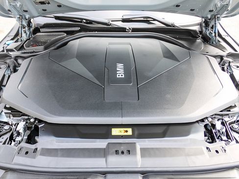 New 2026 BMW i5 eDrive40 w/ M Sport Package image 22