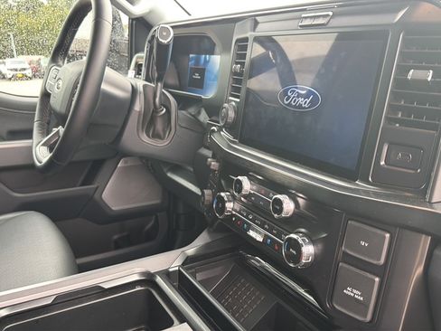 Used 2026 Ford F250 Lariat w/ Black Appearance Package AWD/4WD image 19