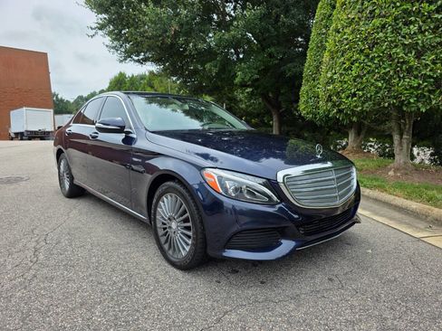 Used 2015 Mercedes-Benz C 300 4MATIC Sedan image 7