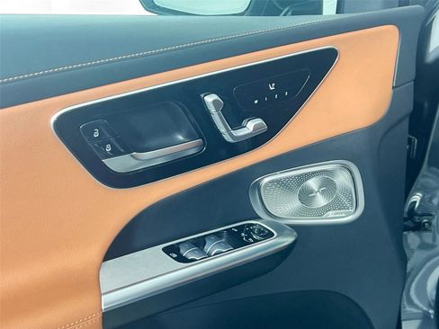 Certified 2023 Mercedes-Benz GLC 300 4MATIC image 17