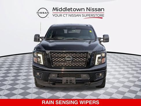 Used 2019 Nissan Titan SL w/ Midnight Edition AWD/4WD image 8
