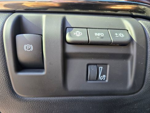 Used 2017 Cadillac CTS Premium Luxury image 21