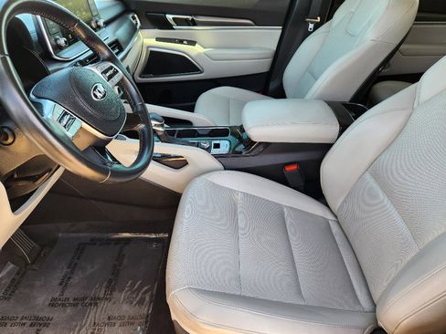 Certified 2021 Kia Telluride S image 20