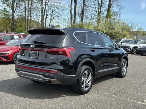 Used 2023 Hyundai Santa Fe SE AWD/4WD image 6