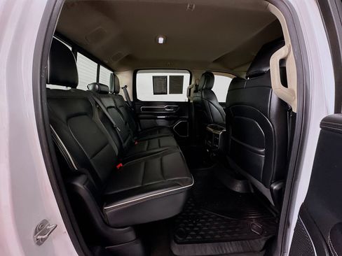 Used 2020 RAM 1500 Laramie w/ Off Road Group AWD/4WD image 26