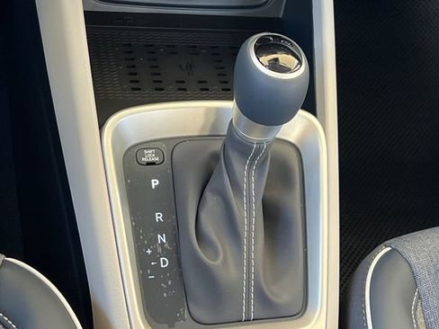 New 2026 Hyundai Venue SEL FWD image 20