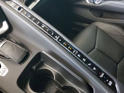 Used 2021 Chevrolet Corvette Stingray Preferred Cpe w/ Z51 Performance Package RWD image 25