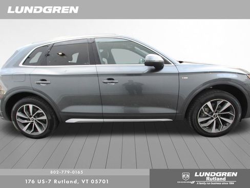 Used 2022 Audi Q5 2.0T Premium Plus image 2