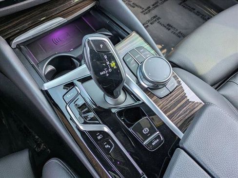 Certified 2023 BMW 530e w/ Convenience Package image 12