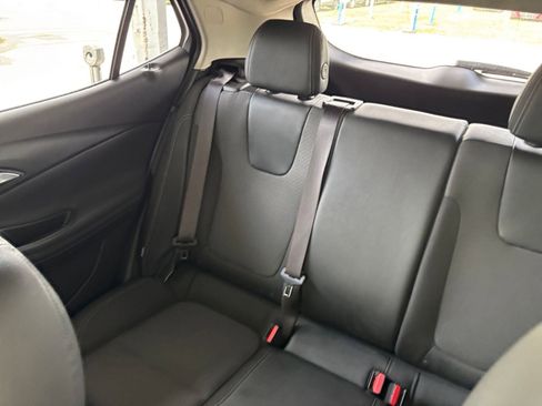 Used 2025 Buick Encore GX Preferred FWD image 41