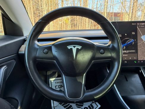 Used 2018 Tesla Model 3 Mid Range image 27