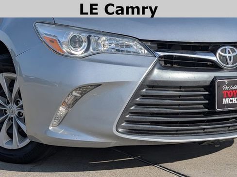 Used 2017 Toyota Camry LE FWD image 3