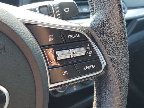 Used 2021 Kia Forte LXS FWD image 21