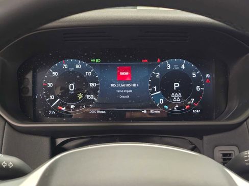 New 2026 Land Rover Discovery S image 26