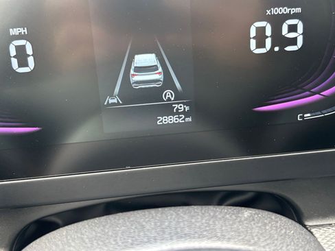 Used 2025 Kia Sportage LX FWD image 38