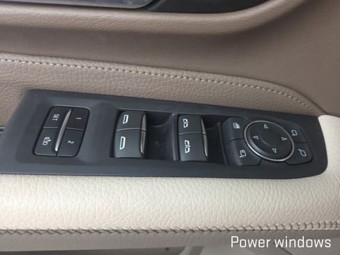 Used 2024 GMC Yukon Denali AWD/4WD image 33