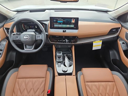 New 2026 Nissan Rogue Platinum w/ Tech Package image 12