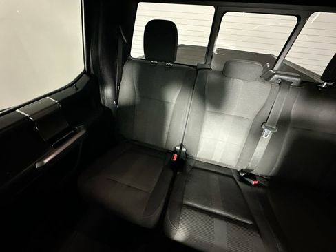 Used 2017 Ford F150 XLT w/ Equipment Group 302A Luxury AWD/4WD image 12