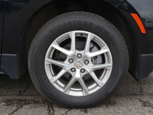 Used 2023 Chevrolet Equinox LT w/ Driver Convenience Package AWD/4WD image 11