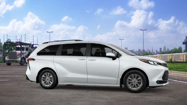 New 2026 Toyota Sienna XLE FWD image 15