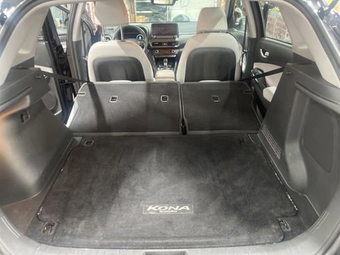 Used 2023 Hyundai Kona Limited image 10