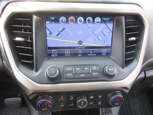 Used 2019 GMC Acadia Denali w/ Technology Package AWD/4WD image 18