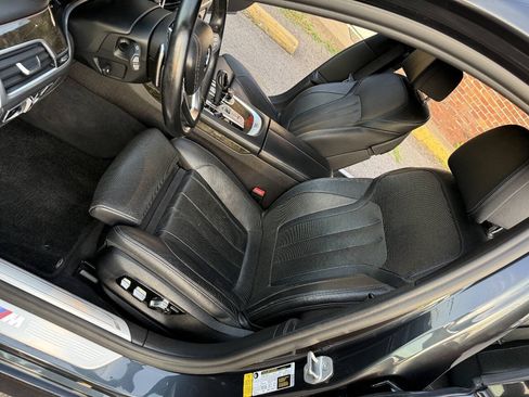Used 2018 BMW 740i RWD image 11