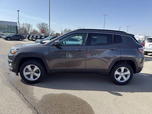 Used 2020 Jeep Compass Latitude w/ Cold Weather Group image 6