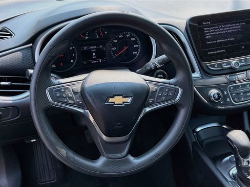 Used 2024 Chevrolet Malibu LT FWD image 11