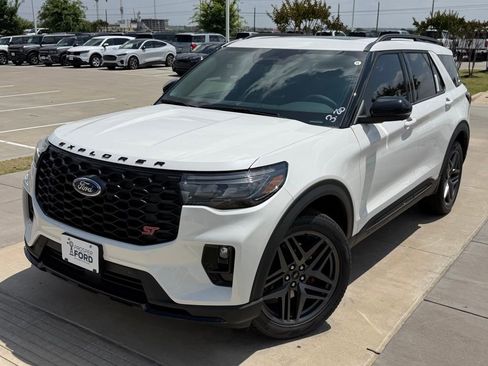 New 2026 Ford Explorer ST RWD image 43
