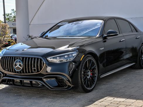 Used 2025 Mercedes-Benz S 63 AMG S image 4