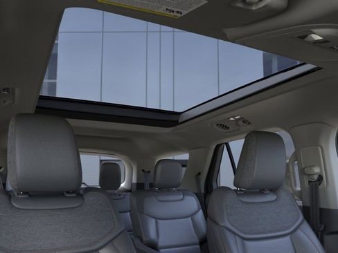 New 2026 Ford Explorer Active w/ Active Comfort Package image 24